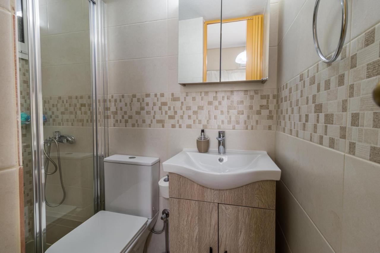 Apartament Couples Retreat, Fully Equipped Studio/ Loutraki Beach Zewnętrze zdjęcie
