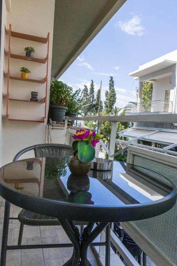 Apartament Couples Retreat, Fully Equipped Studio/ Loutraki Beach Zewnętrze zdjęcie